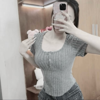 ÁO CỔ VUÔNG NÚT TAY NGẮN