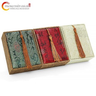 Hộp gấm đựng vòng tay trang sức kích thước 7.5x10 cm