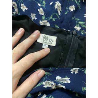 Váy của She trễ vai size S