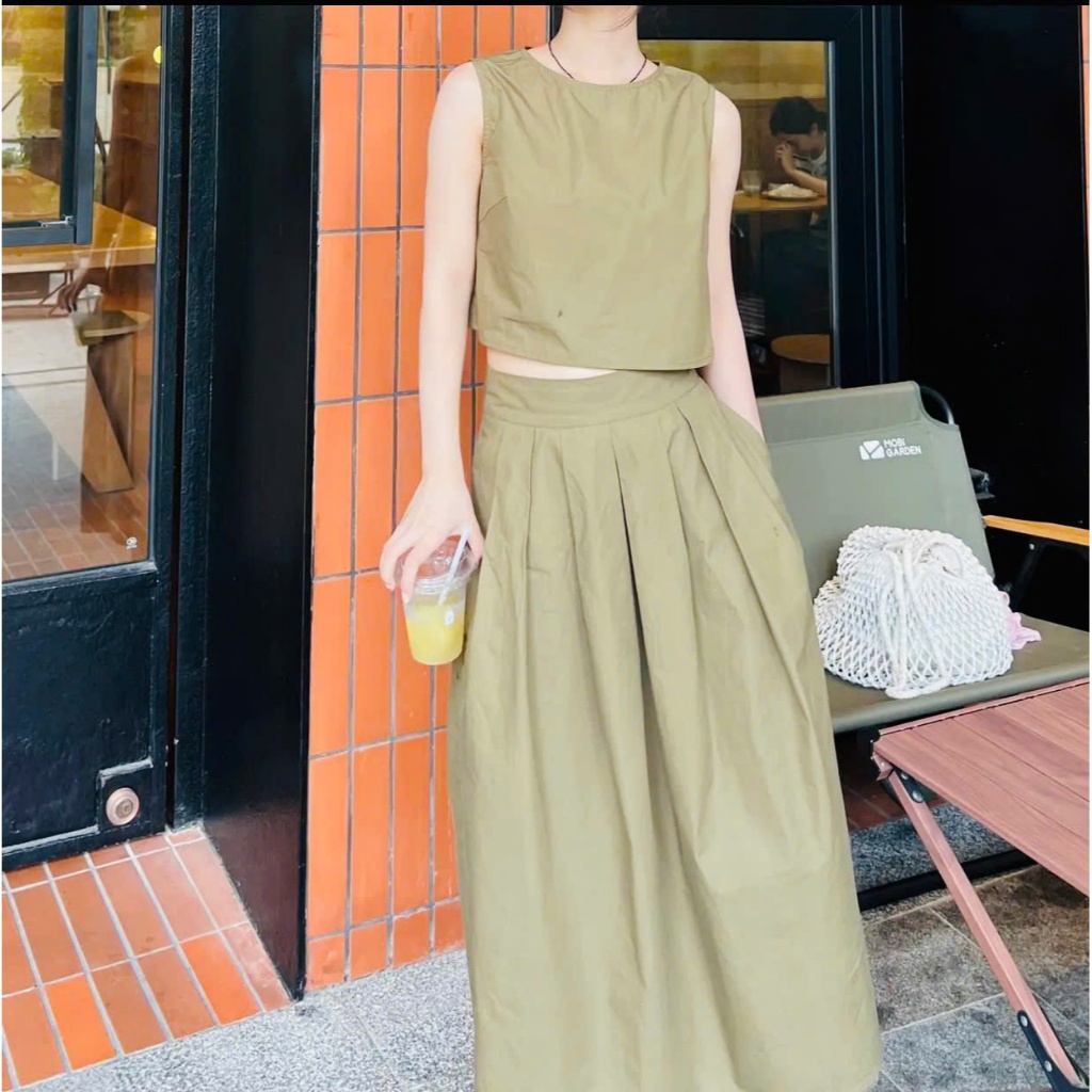 Set Váy CROPTOP áo không tay kèm chân váy xếp ly dài 85cm chất thô hàn mềm mát có ảnh thật | BigBuy360 - bigbuy360.vn