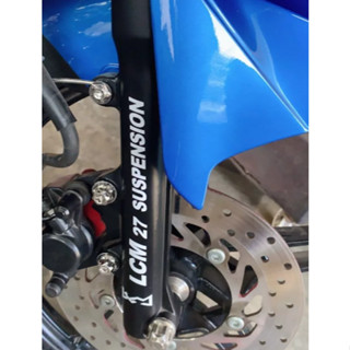 (Tem Lột) Một cặp tem dán phuộc chữ LCM 27 Supension 19cm nền trong suốt 3 màu trắng ,đỏ, đen