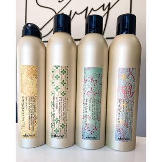 Gôm xịt giữ nếp trung bình Davines More Inside This Is A Medium Hold Hairspray 400ml