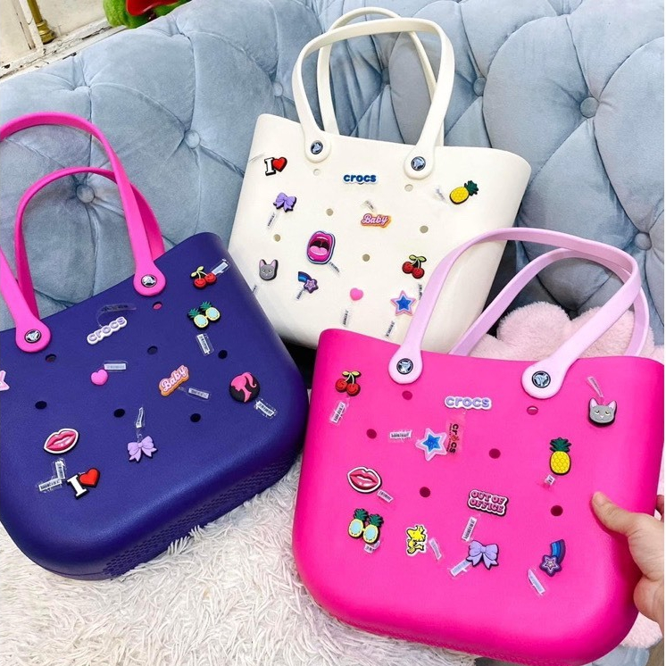 Túi Crocs Stick 5 Màu Siêu Xinh Tặng Full Chram Ngẫu Nhiên , Túi Sách Crocs Đi Biển Đi Chơi Đi Du Lịch Đi Tập