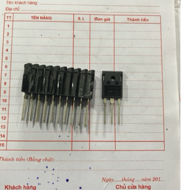 5 con MOSFET IRFP250