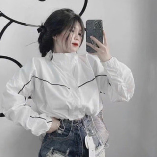 Áo khoác gió nữ crotop logo thêu reban