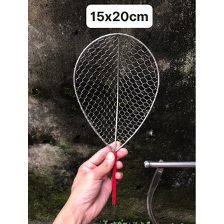 1 chiếc vợt đánh cá inox 15x20cm.