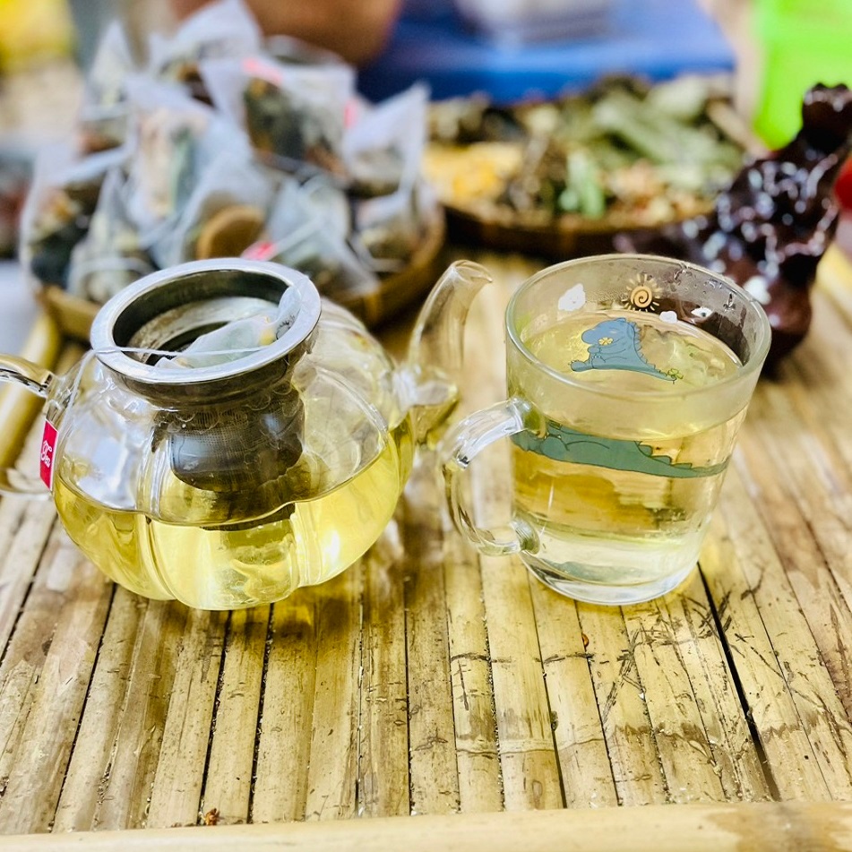 Lá Nam 10 Vị hỗ trợ giảm cân,xẹp bụng, thanh lọc cơ thể, giải độc gan, chống lão hoá - Tiệm Trà Tri Kỷ