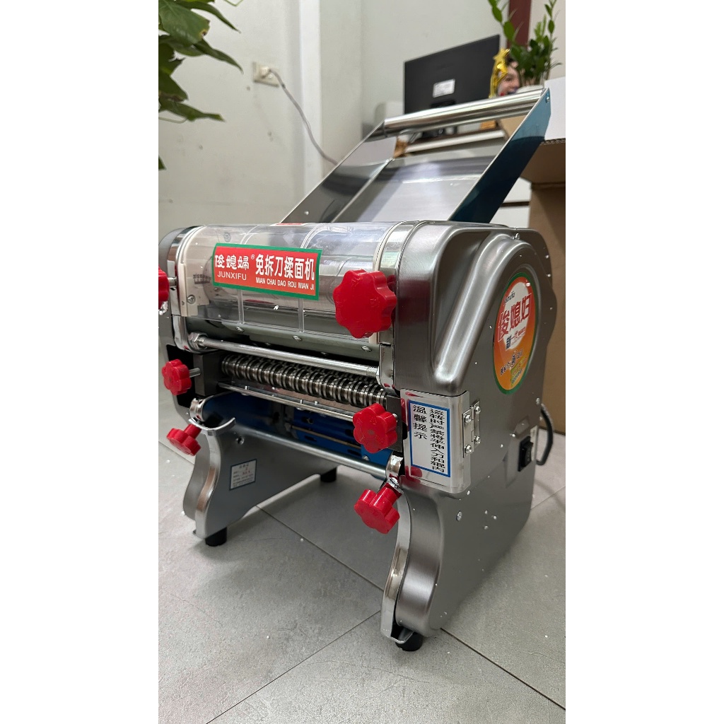 Máy cán bột ngàn lớp - Máy cán vỏ bánh bao, bánh gối (Tặng kèm khuôn cắt mì)