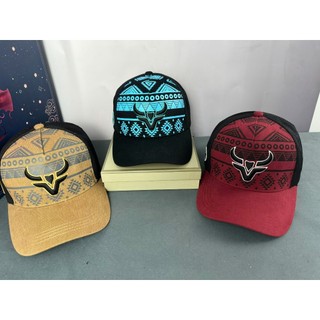 Mũ lưỡi trai hoạ tiết hoa văn Thêu đầu trâu phối lưới cực kì thoáng mát - phong cách thời trang nam