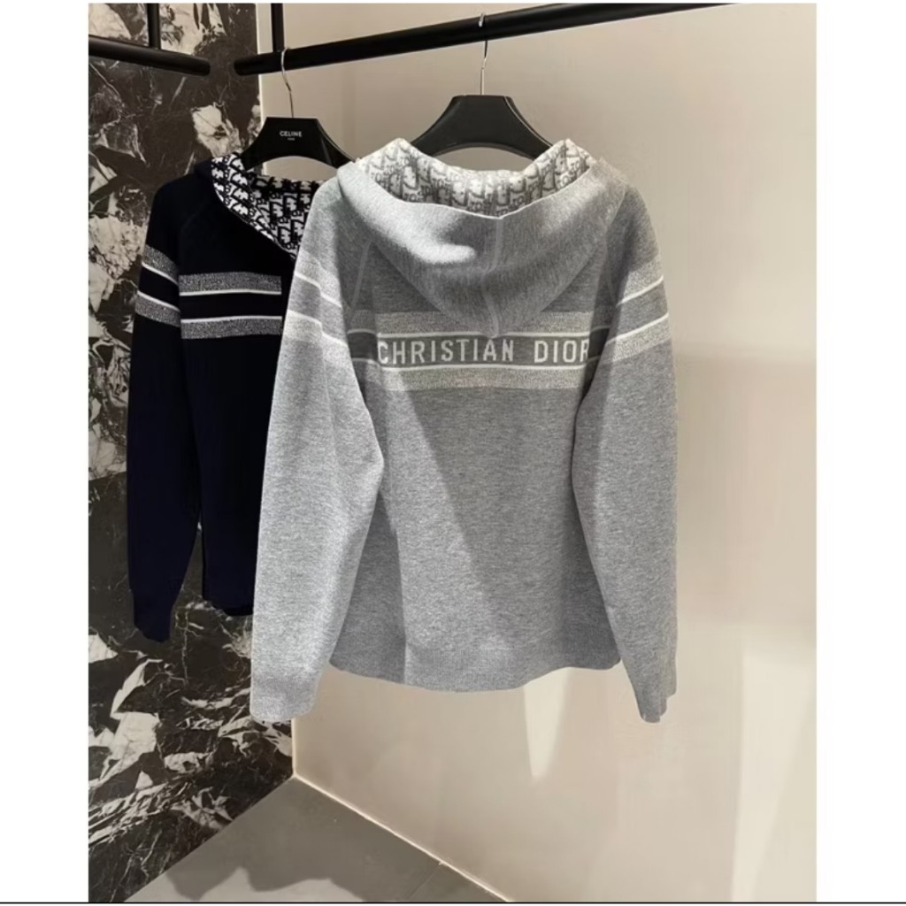 Áo Khoác Dior Nam Nữ 2 Lớp Chất Nỉ Dày Dặn Cao Cấp -Áo Khoác Dior Hàng Đẹp Chuẩn Form Cao Cấp Hottre