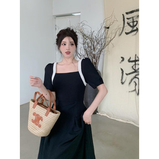 Đầm Dáng Dài Tay Ngắn Phồng Cổ Vuông Màu Đen JARI- CLOTHES Thời Trang Thanh Lịch