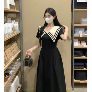 Đầm Dáng Dài Phối Trắng Cổ V  Nhọn Thiết Kế Dễ Thương Thanh Lịch