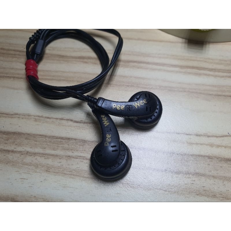 Tai nghe earbud cổ Pee Wee