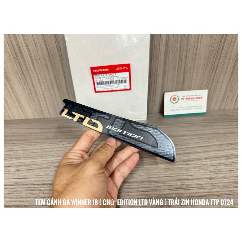 Tem cánh bửng Winner 2018 ( chử EDITION LTD Vàng ) bên Trái ( 1 miếng )