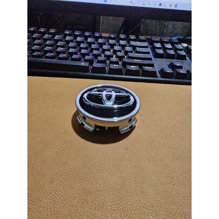 Logo chụp mâm, ốp lazang bánh xe Toyota Vios (2019-2023), Corolla, Yaris - Đường kính ngoài: 53mm (Giá 1 cái)