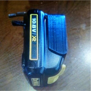 Đế pin dewalt 10.8v/ 12v