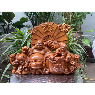 Tượng Phật di lặc gỗ bách