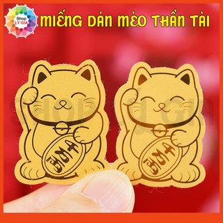 Miếng dán Mèo Thần Tài gắn ốp lưng điện thoại mang lại tài lộc may mắn