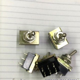 Combo 5 Công Tắc Gạt 6 chân 220V-3A(2Trạng Thái )