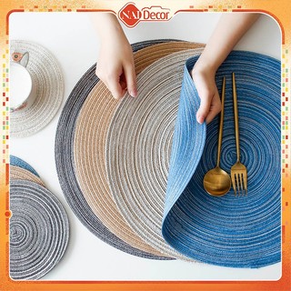 Thảm trang trí cách nhiệt phong cách Hiện đại