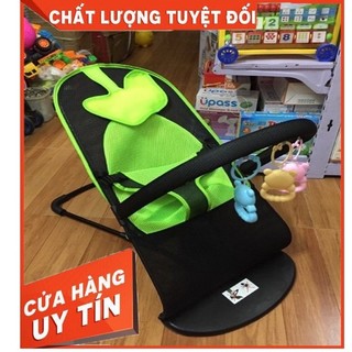 Ghế rung cho bé tặng kèm thanh treo và đồ chơi