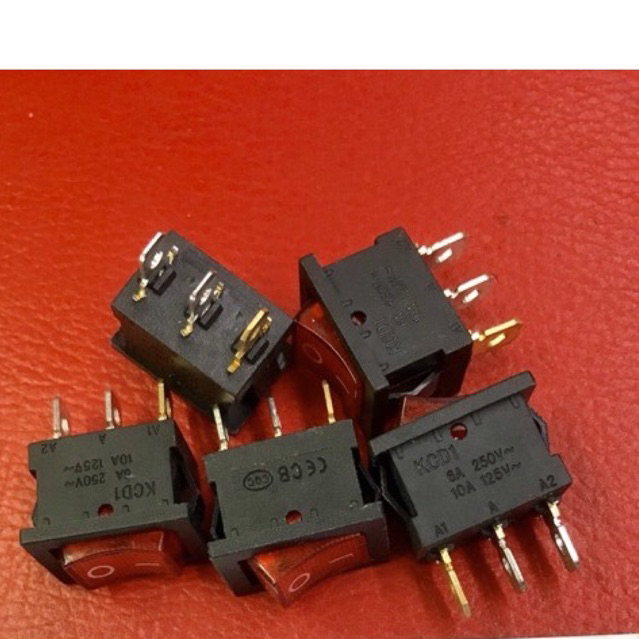 10 chiếc công tắc bập bênh 3 chân có đèn