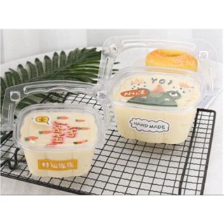 Hộp nhựa vuông đựng bánh Mousse có quai xách (100 cái)
