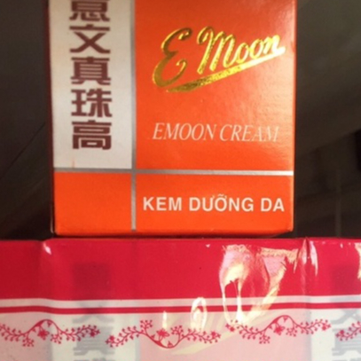 KEM EMON TRẮNG DA TRỘN