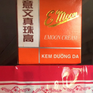 KEM EMON TRẮNG DA TRỘN
