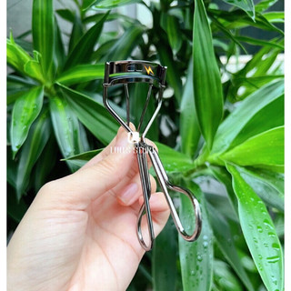 Bấm mi Oumi