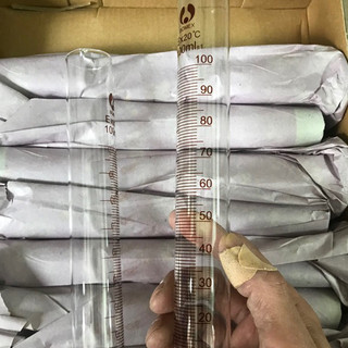 Ống Đong Thuỷ Tinh Đế Tròn 100ml