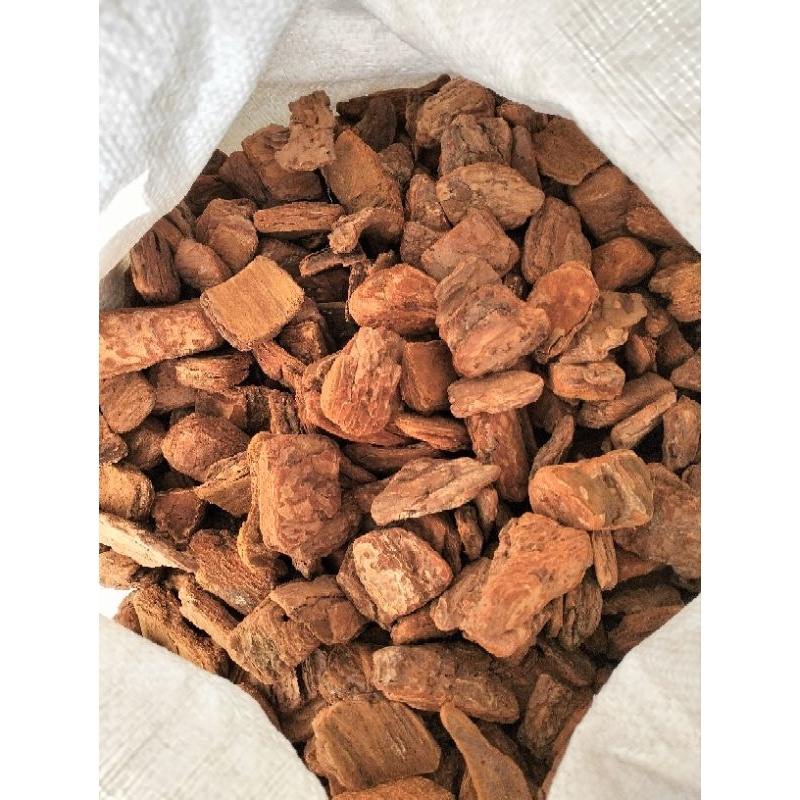 1kg vỏ thông xay (size 2-4cm)