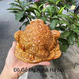 Tượng con cóc gỗ huyết long