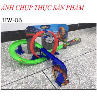Bộ lăp ghép đường đua xe Hot Wheel gồm 2 vòng xoắn đồ chơi trẻ em