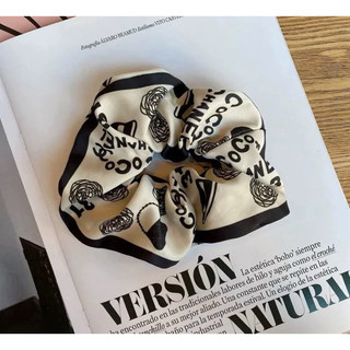 Cột tóc SCRUNCHIES lụa dễ thương đeo tay hot trend