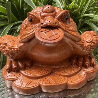 TƯỢNG CON CÓC THIỀM THỪ GỖ HƯƠNG