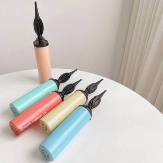 Dụng cụ bơm bóng cầm tay