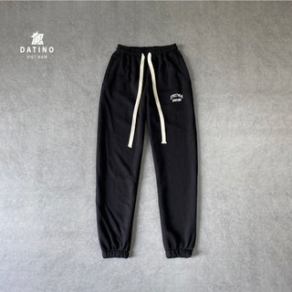 Quần jogger thun nỉ Signature DATINO STREETWEAR bo chun chất thun nỉ cua cotton, form rộng mát mẻ