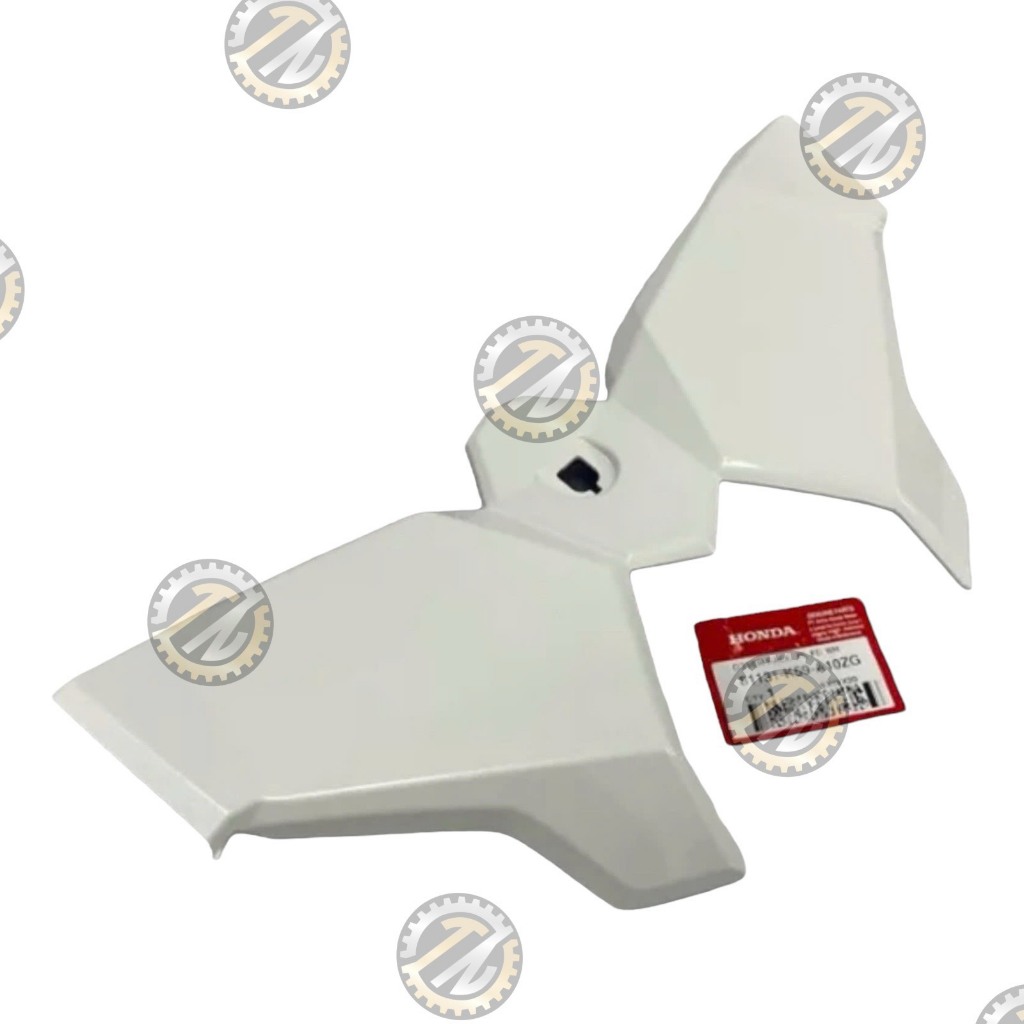 Cánh bướm Vario đời 2015 - 2017 màu trắng