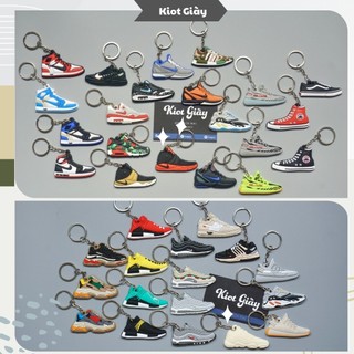 Móc khoá hình giày Sneaker - Móc chìa khoá logo