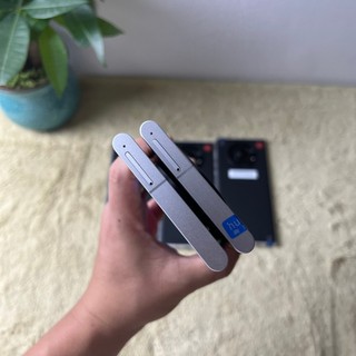 Điện thoại Sharp Leitz Phone 1 Ram 12/256 Snap 888 siêu vip