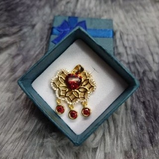Mặt dây chuyền mua tại Nhật
