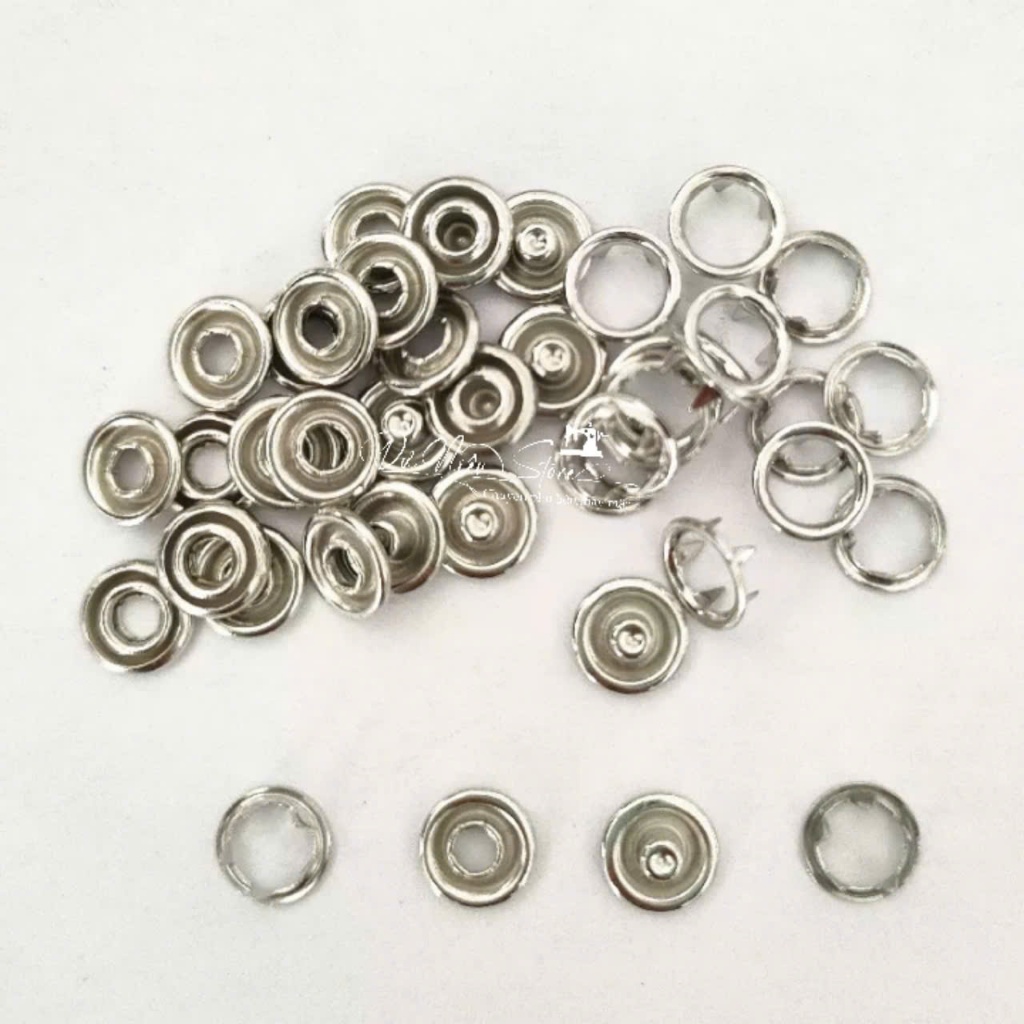 Nút bấm vành (nút sắt năm chấu) gói 100 nút.