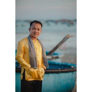 Bộ bà ba phối áo phi vàng đồng quần phi đen