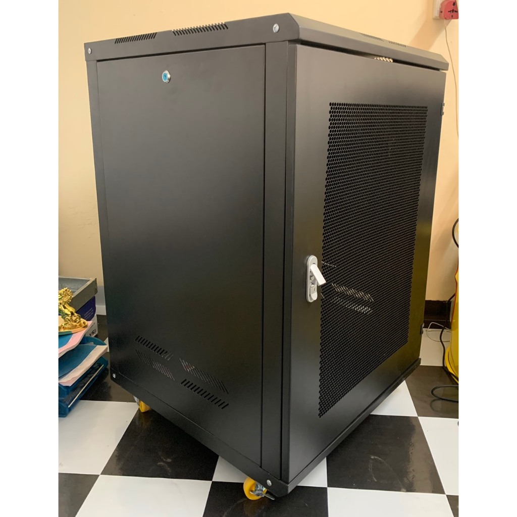 TỦ RACK 20UD600