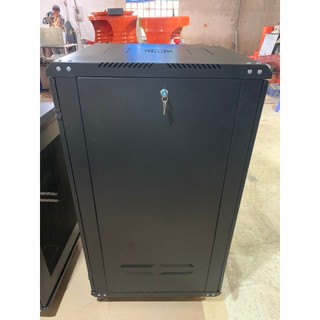 TỦ RACK 20UD600