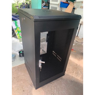 TỦ RACK 20UD600