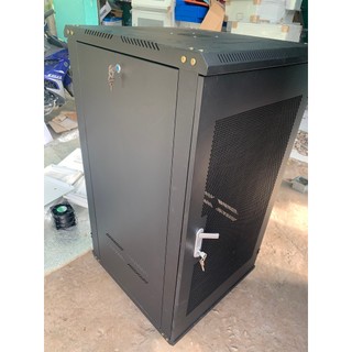TỦ RACK 20UD600