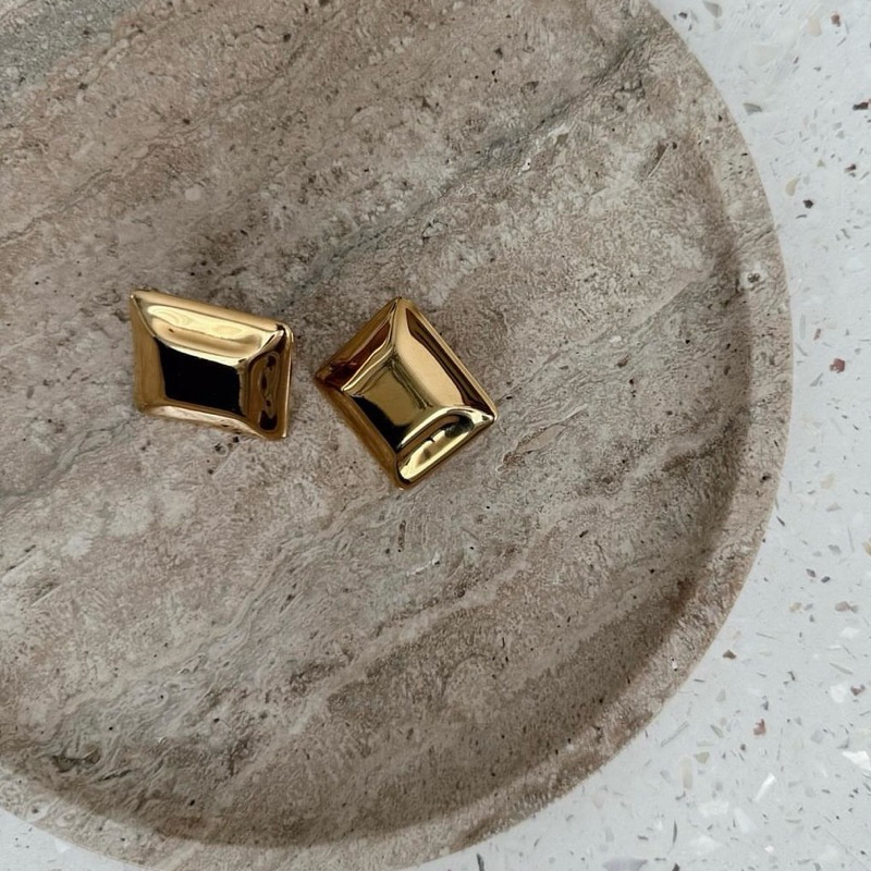 Hoa tai vuông ba chiều - Olivia’s Stuff