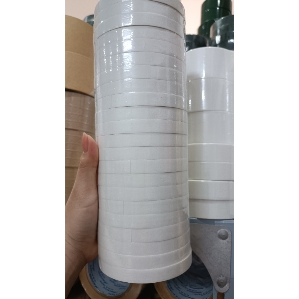 1 cuộn Băng keo 2 mặt 12mm x  9met